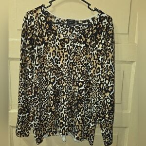 Talbots 100% Pure Merino Wool Animal Print Long Sleeve Scoop Neck Blouse
